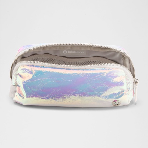 NEW LULULEMON EVERYWHERE BELT BAG 
COLOR IRIDESCENT/SILVER - Picture 5 of 9